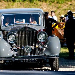 Autoclásica premió a los vehículos mejor conservados y también exhibió joyas de la motonáutica argentina.