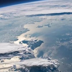 Space Live transmite imágenes en vivo de la Tierra desde la EEI durante las 24 horas.