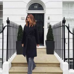 Juliana Awada en total black. 