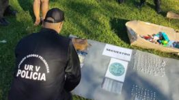 Escondía cocaína en los juguetes de sus hijos.