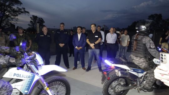 Fernando Espinoza y Javier Alonso inauguraron una nueva base motorizada de fuerzas especiales en La Matanza