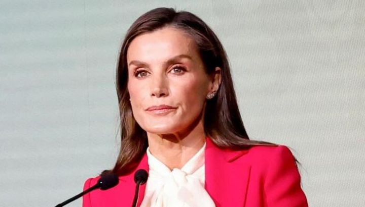 Se conoció qué dicen las cartas que envía Letizia Ortiz a diversas partes del mundo 