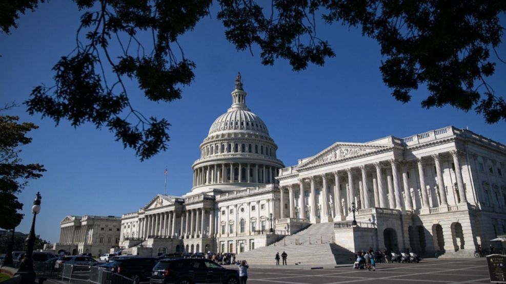 EEUU seguirá con su Gobierno cerrado al menos hasta el lunes tras un nuevo fracaso en el Senado