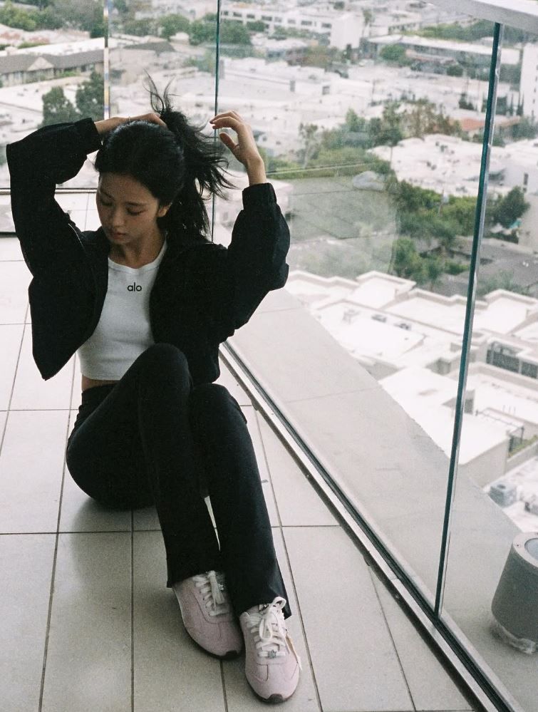 Jisoo x Sunset ALO