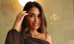 Jean con tiras: Antonela Roccuzzo revive la tendencia dosmilera con un particular look
