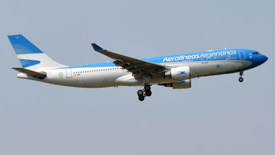 Aerolíneas Argentinas retiró ocho aviones de su flota tras la falla en un despegue