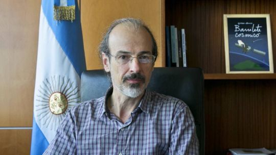 Diego Hurtado: "Reidel, el asesor de Milei, no busca desarrollo nuclear con la IA, sino ganancia financiera"