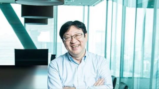 El visionario japonés que impulsa a una IA que haga descubrimientos dignos del Premio Nobel