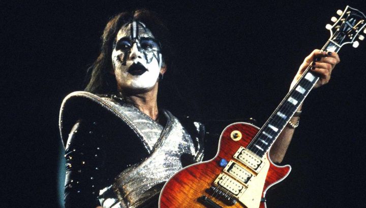 Murió Ace Frehley, guitarrista original de KISS, a los 74 años: ¿Qué le pasó?