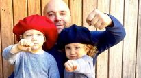 Germán Martitegui y sus hijos