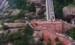 China inauguró las escaleras eléctricas al aire libre más altas y largas del mundo 