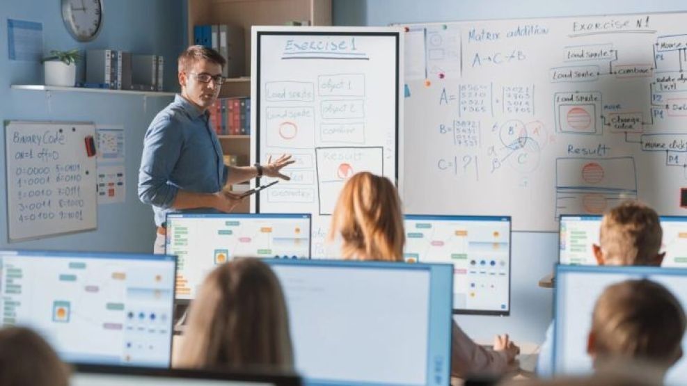 Los argentinos prefieren docentes formados en Inteligencia Artificial. 