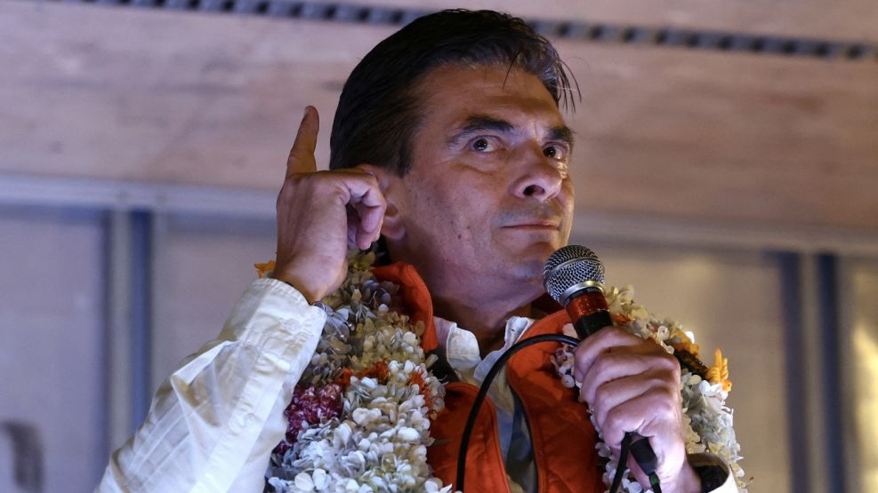Crisis de combustible en Bolivia: el presidente electo negocia con Argentina y Estados Unidos una solución inmediata
