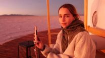 De Cataratas a las Salinas, las mejores fotos del viaje de Emilia Clarke por la Argentina