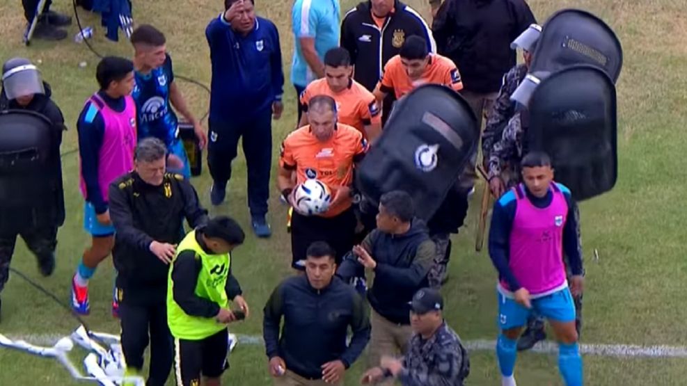 Lucas Comesaña en Gimnasia de Jujuy vs Deportivo Madryn