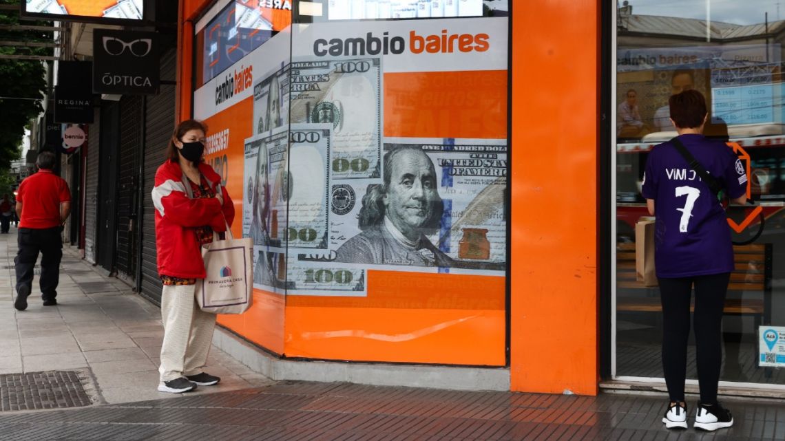 A currency exchange house in Buenos Aires on October 22.