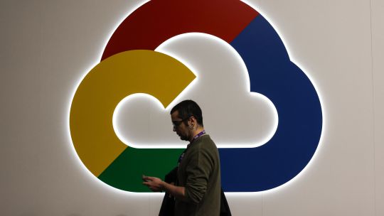 Anthropic y Google negocian acuerdo multimillonario de computación en la nube Anthropic y Google negocian acuerdo multimillonario de computación en la nube
