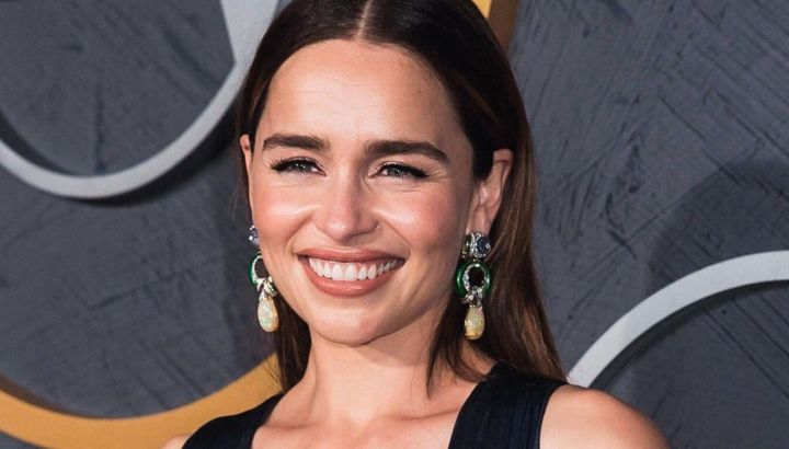 Emilia Clarke, la reconocida actriz de Game Of Thrones, sorprendió al compartir imágenes y videos de sus vacaciones en Argentina