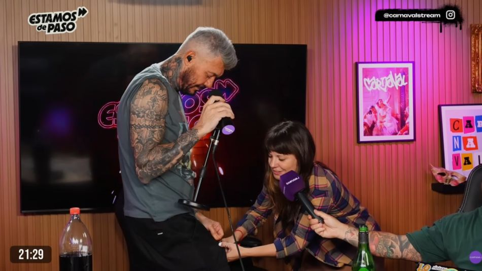 Marcelo Tinelli se dejó cortar el pantalón al aire