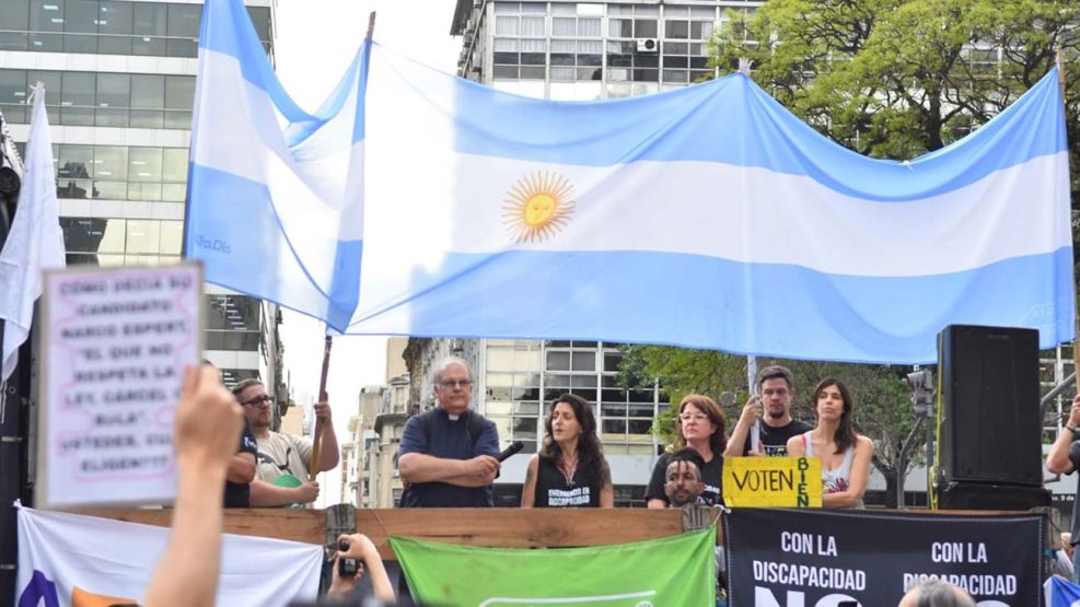 Marcha Discapacidad y Garrahan 22102025