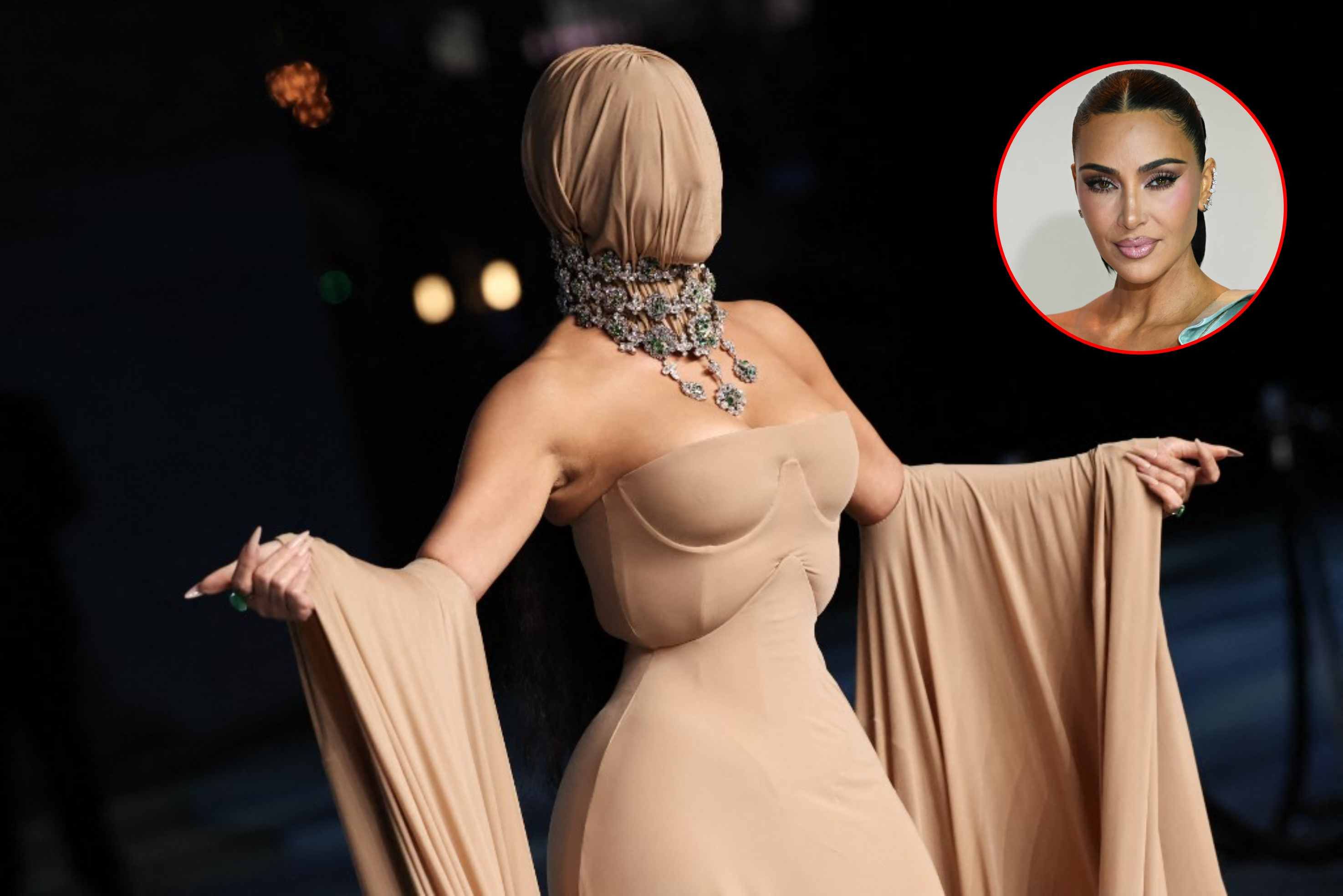 Kim "cabeza tapada" Kardashian, vestida por Maison Margiela para gala de Los Ángeles.
