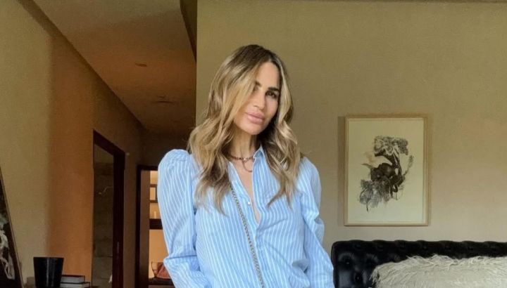 Adiós a los jeans wide leg: María Vázquez marca tendencia con los pantalones que dominan la primavera