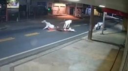 El impacto quedó grabado por una cámara.