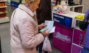 Cada vez hay más padres e hijos jubilados, según el PAMI.