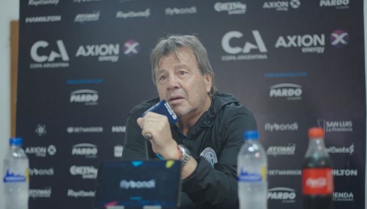 Ricardo Zielinski en conferencia de prensa