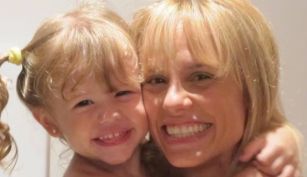 Mariana Fabbiani y su hija Matilda