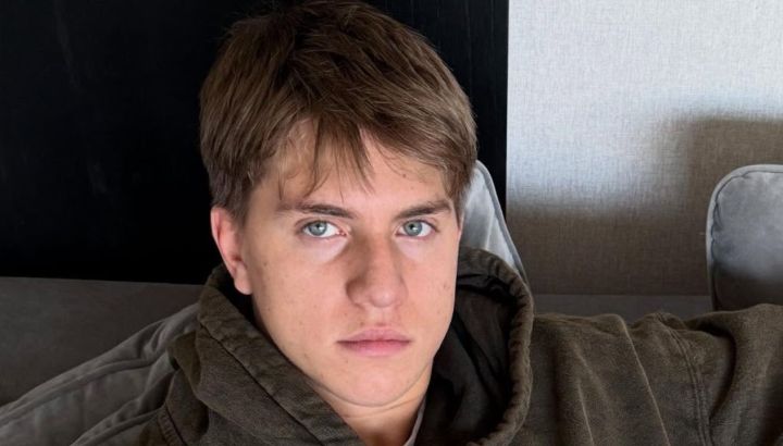 Valentino, el hijo mayor de Wanda Nara y Maxi López, debutó como modelo
