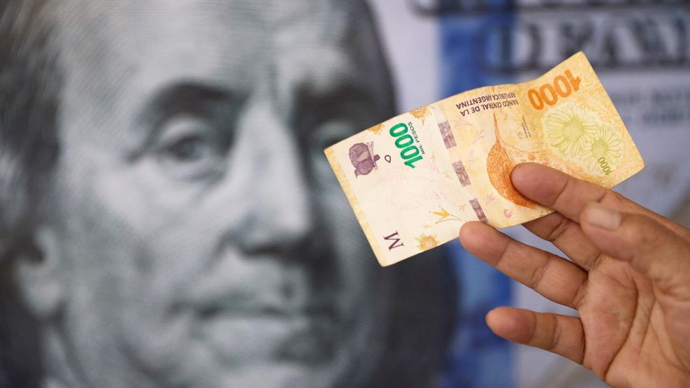 251025_dolar_peso_bloomberg_g