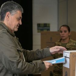 El Jefe de Gobierno de la CABA Jorge Macri votando. | Foto:AFP