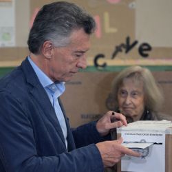 Mauricio Macri votando. | Foto:AFP