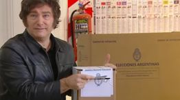 Milei votando 26102025