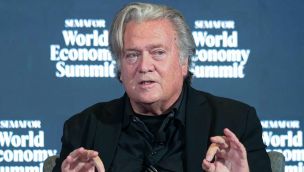 261025_steve_bannon_bloomberg_g