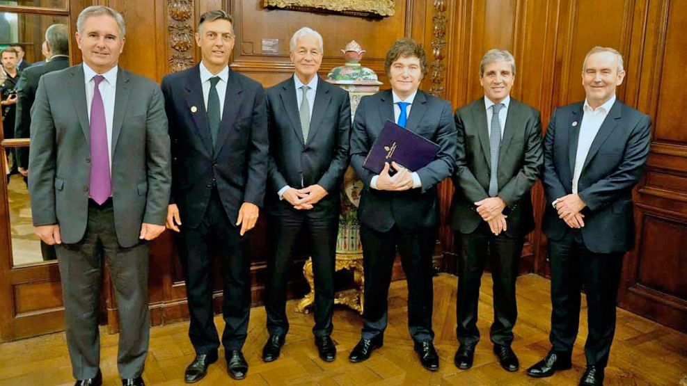 261025_jp_morgan_milei_dimon_caputo_presidencia_g