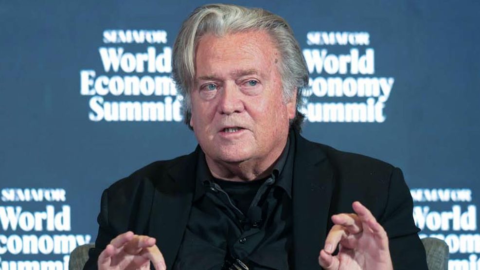 261025_steve_bannon_bloomberg_g