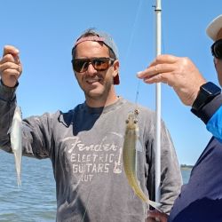 Con el pejerrey como principal protagonista, o en ámbitos que tienen carpas y tarariras como alternativas, octubre se despide con una buena pesca que promete extenderse hasta fin de año. Los óptimos niveles de agua de los ámbitos no sólo aseguran un buen presente sino que ilusionan de cara a un futuro promisorio. 