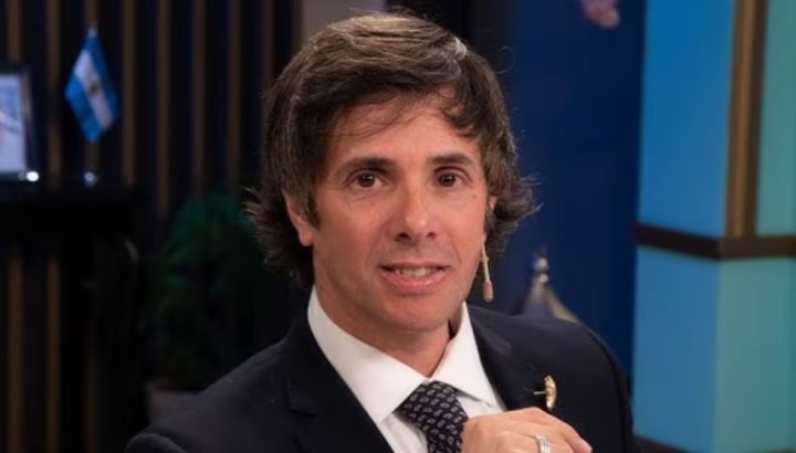 Robertito Funes Ugarte explicó por qué no condujo A la Barbarossa tras las elecciones: "Fue una decisión del canal"