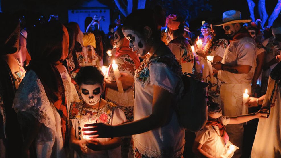 México se prepara para celebrar el "Día de los Muertos".
