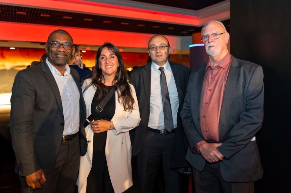 Ayax celebró 80 años con una gala histórica en el Sodre