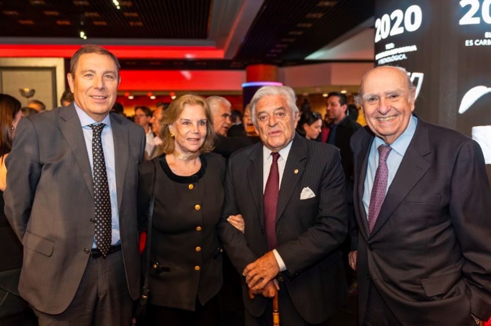 Ayax celebró 80 años con una gala histórica en el Sodre