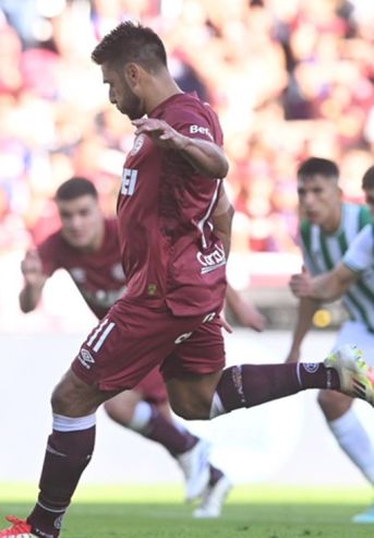 Banfield y Lanús juegan el Clásico del Sur