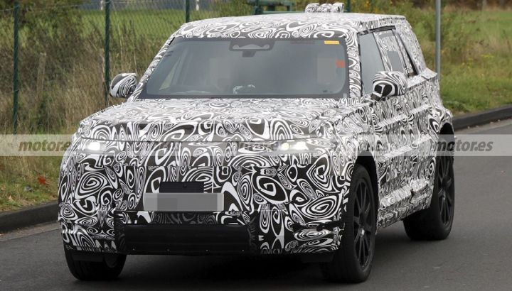 Land Rover intensifica las pruebas del nuevo "mini Defender", el modelo más "económico"