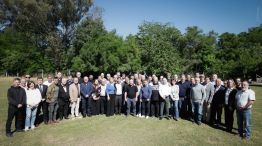 Kicillof con los intendentes 20251031