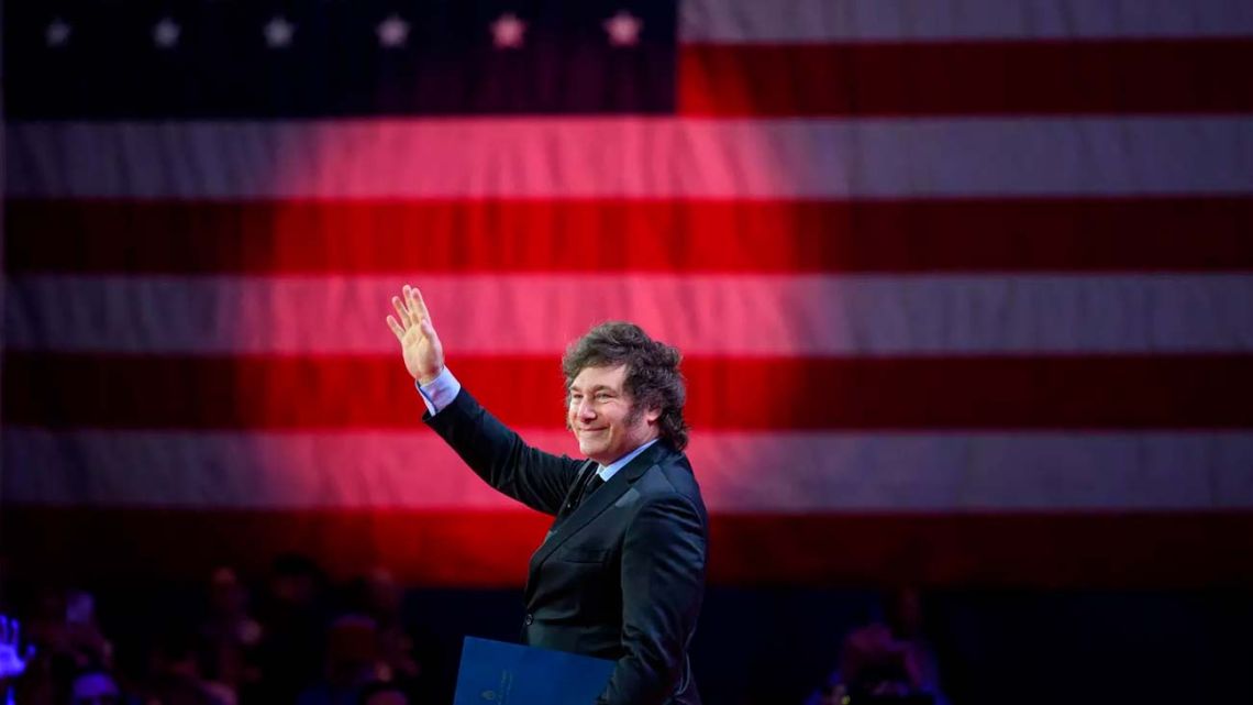 Trump Administration Considers Dollarization Strategy, Eyes Argentina as Key Player