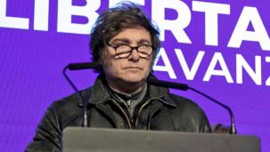 021125_milei_bloomberg_g