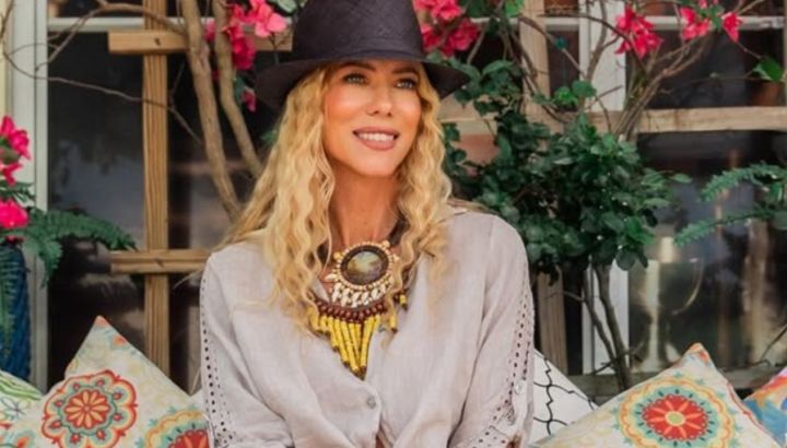 Así es la casa de Nicole Neumann en Punta del Este: playera, con mucha naturaleza y una vista única