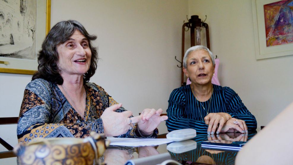 1112025 Marta Baduy y Susana Verde